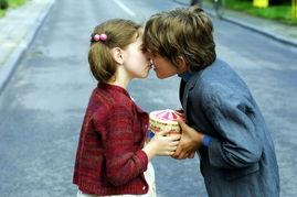 娱乐吃瓜君两小无猜,揭秘两小无猜的甜蜜幕后